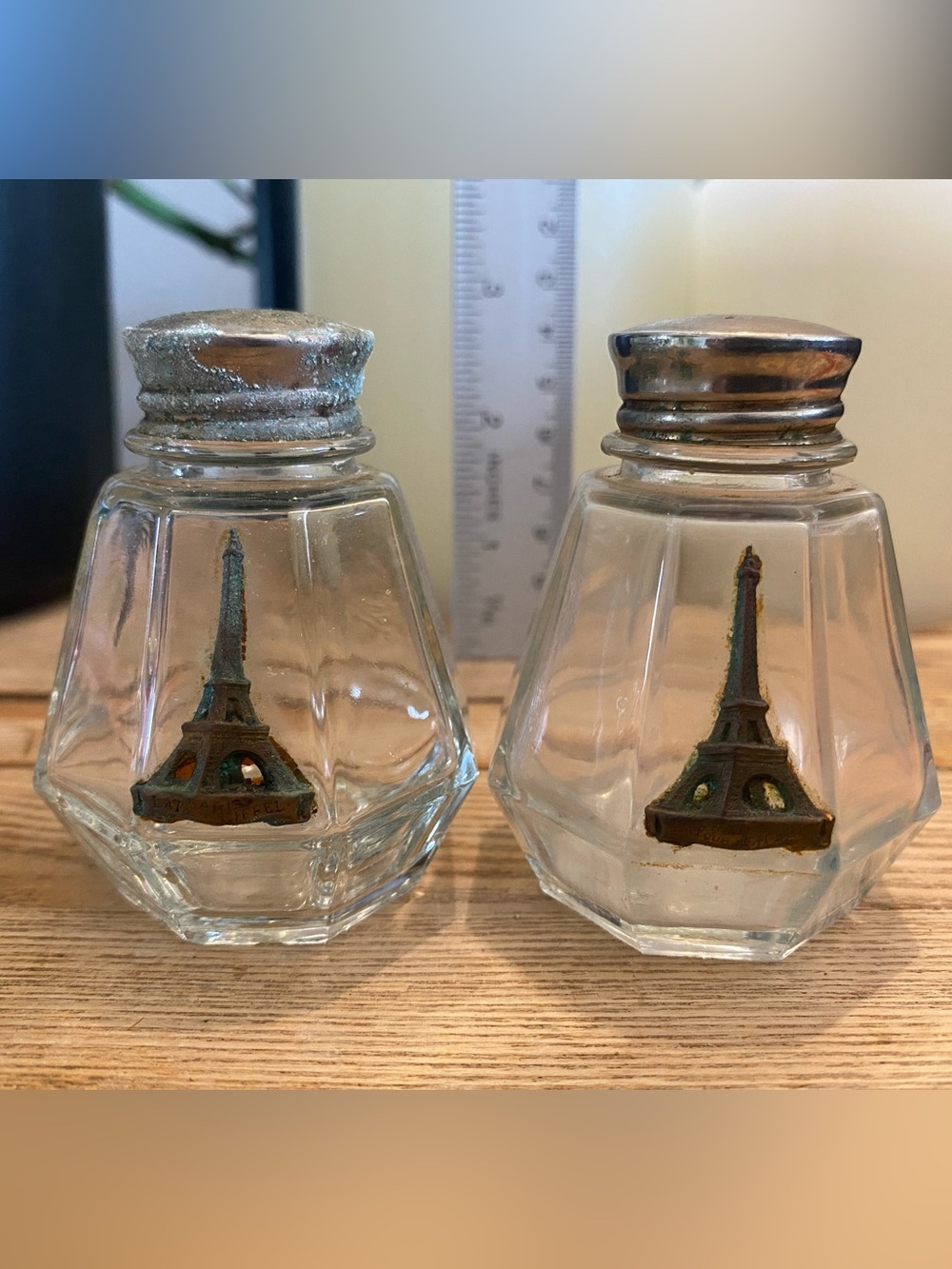 Vintage French Souvenir Clear Faceted Glass Eiffel Tower Salt & Pepper Shakers
